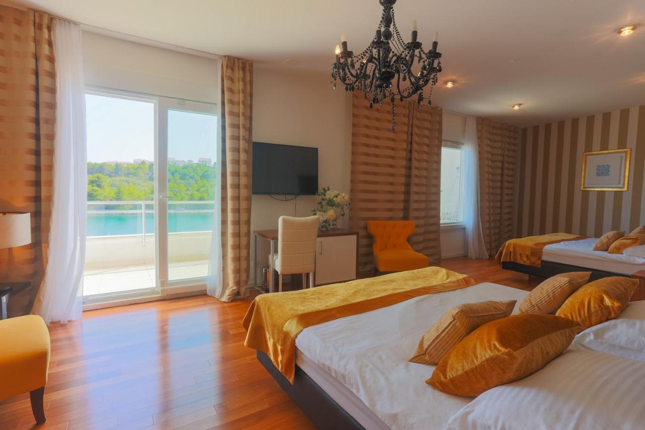 Perla Resort Rogoznica  Esterno foto